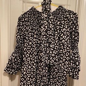 Black/White On/Off Shoulder Puff Sleeve Shirt; unique design